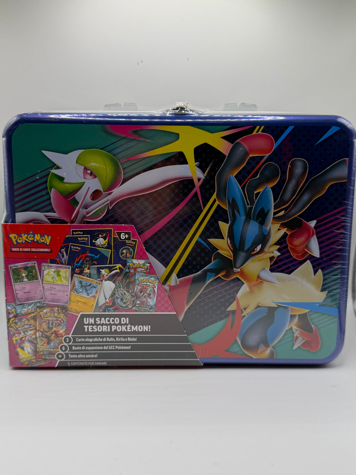 Pokémon TCG: Collector Chest Tin - Mega Lucario & Mega Gardevoir